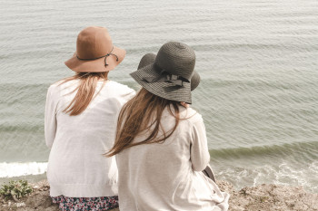 Frauen am Meer